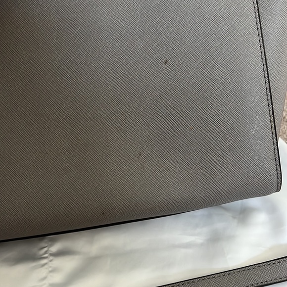 Grey Michael Kors Crossbody Handbag - Picture 4 of 8